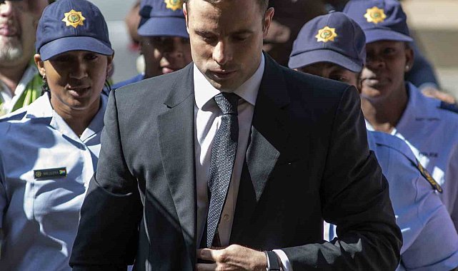 Sevgilisini öldüren Pistorius'a 11 yıl sonra şartlı tahliye