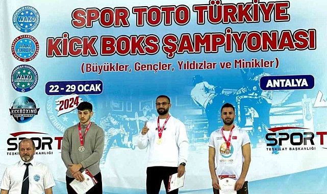 Seydikemerli Yunus Emre Türkiye 3.'sü oldu
