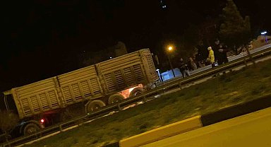 Seyir halindeki kamyon aynı gün içinde hem Bucak'ta hem de Burdur'da yandı