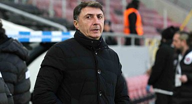 Shota Arveladze: "Bu sahada sadece biz oynamadık ama saha bazen çabuk oyunlara müsaade etmiyor"