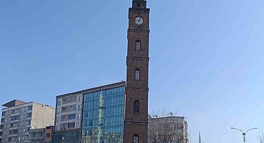 Siirt'te 1000 yıllık saat 5 yıl aradan sonra yeniden çalıştırıldı