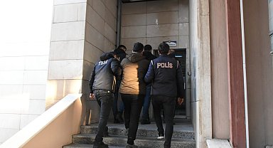 Siirt'te FETÖ operasyonu: 3 gözaltı