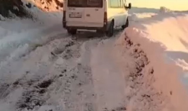 Siirt'te karda mahsur kalan 6 kişi kurtarıldı, köy yolları ulaşıma açıldı