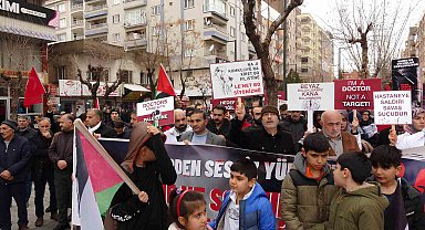 Siirt'te vatandaşlar Filistin ve şehitler için yürüdü