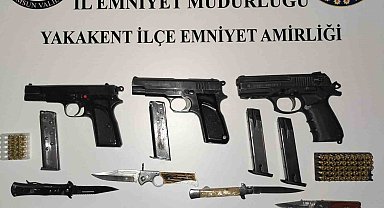 Silah kaçakçılığı şüphelisi oyun oynarken yakalandı