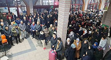 Simav'da 35 umreci dualarla kutsal topraklara uğurlandı