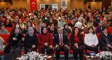 Sincan'da 'Kadın Kadına Aile Sohbetleri' düzenlendi