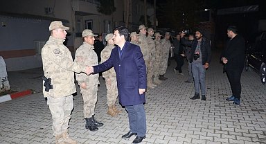 Sınır hattında görevli güvenlik güçleri unutulmadı