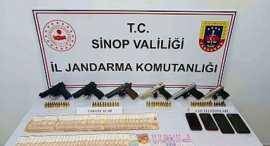 Sinop'ta ruhsatsız silah operasyonu: 5 gözaltı