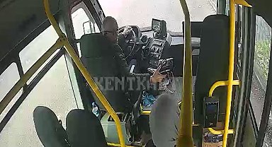 Şoförün dikkati sayesinde para dolu çanta sahibini buldu