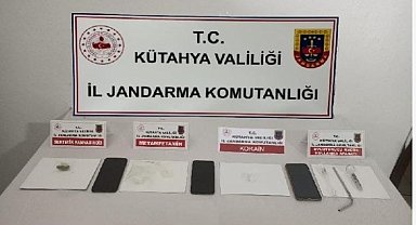 Sosyal medyadan uyuşturucu satıcılarına tepki gösteren şahıs uyuşturucuyla yakalandı