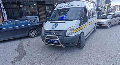 Su sızıntısından çıkan komşu kavgasında kan aktı: Baba-oğul bıçaklandı