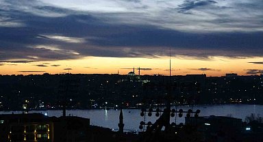 Taksim'de gün batımı hayran bıraktı