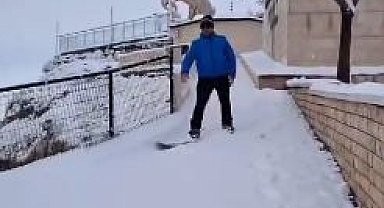 Tarihi Harput Mahallesi'nde kayak keyfi