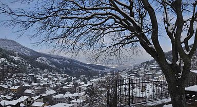 Tarihi ilçenin kış güzelliği mest etti
