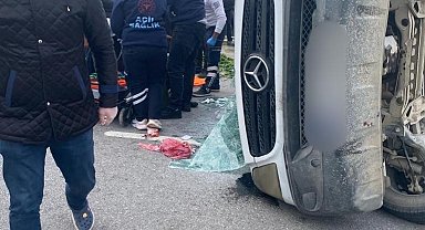 Tarım işçilerini taşıyan servis kamyonetle çarpıştı: 1 ölü, 5 yaralı