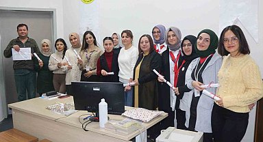 Tavşanlı Doç. Dr. Mustafa Kalemli Devlet Hastanesi personeline işaret dili kursu