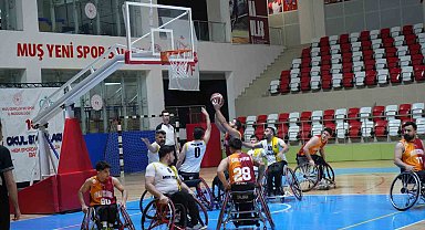 Tekerlekli Sandalye Basketbol Süper Ligi: Muş BESK: 57 - Galatasaray: 77