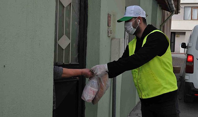 Tepebaşı'nda 53 bin porsiyon yemek ihtiyaç sahiplerine ulaştırıldı