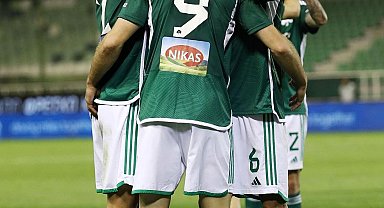 Terim'li Panathinaikos liderliğe yükseldi