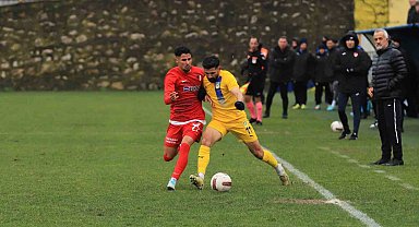 TFF 2. Lig: Belediye Derincespor: 0 - Düzcespor: 0