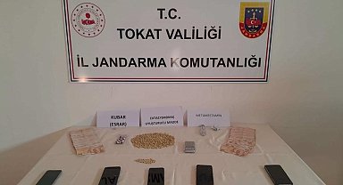 Tokat Jandarma Komutanlığından silah ve uyuşturucu operasyonu