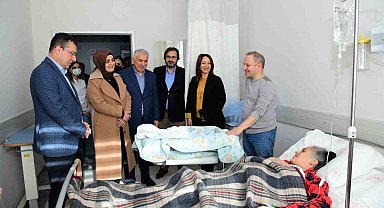 Trabzon'da 2024 yılının ilk bebekleri dünyaya geldi