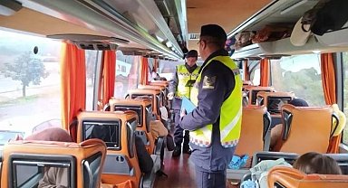 Trafik Timleri emniyet kemerinin önemine değindi