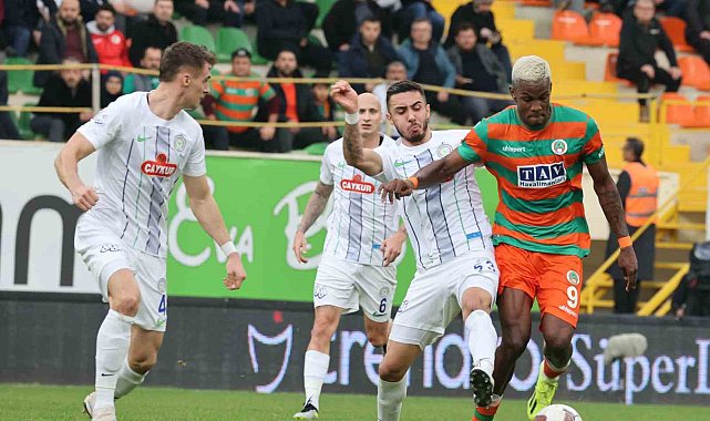 Trendyol Süper Lig: Alanyaspor: 0 - Rizespor: 0
