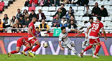 Trendyol Süper Lig: Antalyaspor: 1 - Trabzonspor: 1