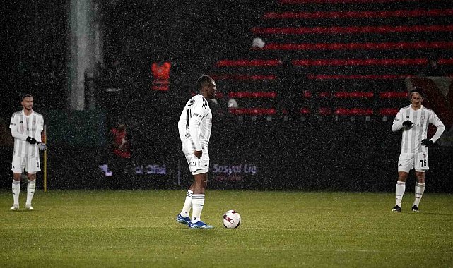 Trendyol Süper Lig: Pendikspor: 4 - Beşiktaş: 0