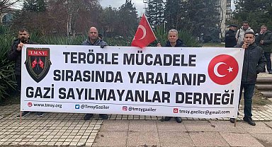 TÜGŞAV'dan "DEM Parti kapatılsın" eylemi