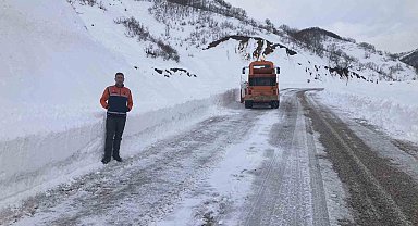 Tunceli'de kapalı bulunan 19 köy yolunu ulaşıma açma çalışmaları sürüyor