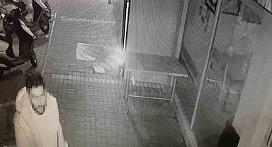 Türk bayrağını bıçakla kesen şüpheli tutuklandı