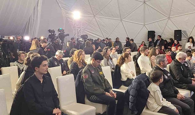 Türkiye Cumhuriyeti tarihinde bir ilk: Türk astronot Alper Gezeravcı'nın uzay yolculuğu başladı