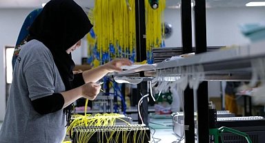 Ücretli çalışan sayısı yıllık yüzde 1,8 arttı