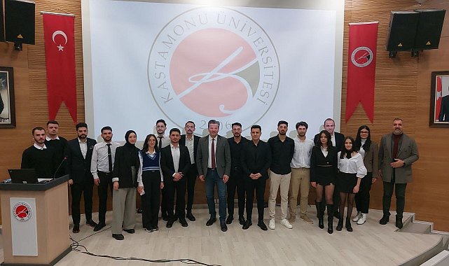 Üniversite öğrencileri, liderlik sunumlarıyla birinci gelebilmek için yarıştı