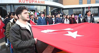 Üniversiteli öğrencilerden 'Teröre Lanet' yürüyüşü
