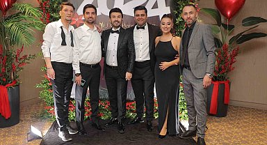 Ünlü sanatçı Adnan Orhan yılbaşı gecesi Gaziantep'te sahne aldı