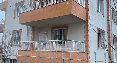 Uşak'ta 4 katlı binada çıkan yangında 1 kişi dumandan etkilendi