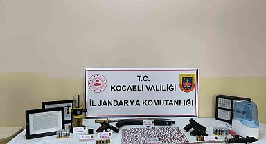 Uyuşturucu operasyonunda 3 kılıç ele geçirildi