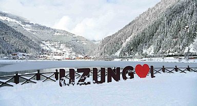 Uzungöl buz tuttu