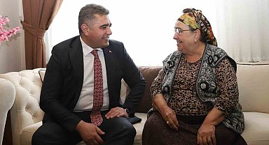 Vali Aslan şehit ailelerini yalnız bırakmıyor