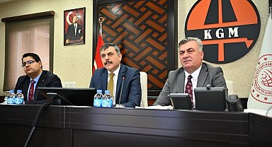 Vali Çiftçi'den yılın ilk ziyareti Karayolları'na