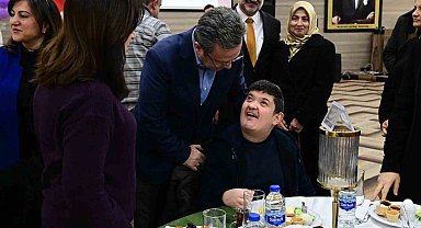 Vali Enver Ünlü ve Eşi Sema Ünlü özel bireyler ile buluştu