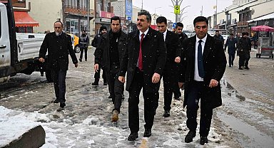 Vali Mustafa Çiftçi Hınıs'ta