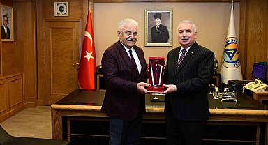 Vali Yıldırım Avrasya Üniversitesi'ni gezdi