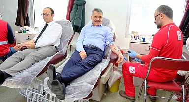 Valilik çalışanları kan bağışında bulundu