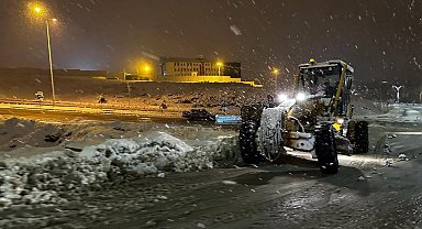 Van'da 201 yerleşim yerinin yolu ulaşıma kapandı