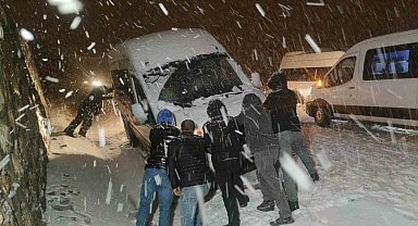 Van'da yüksek kesimlerde kar ve tipi etkili oluyor